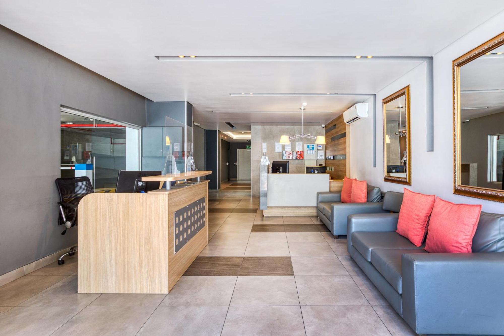 Backup-Powered Stylish Central Apartment Near Table Mountain Cape Town Exterior photo