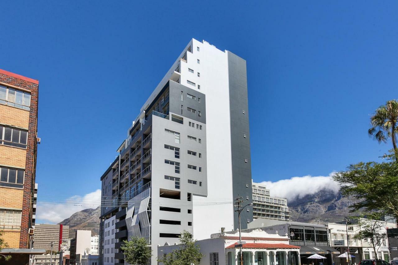 Backup-Powered Stylish Central Apartment Near Table Mountain Cape Town Exterior photo